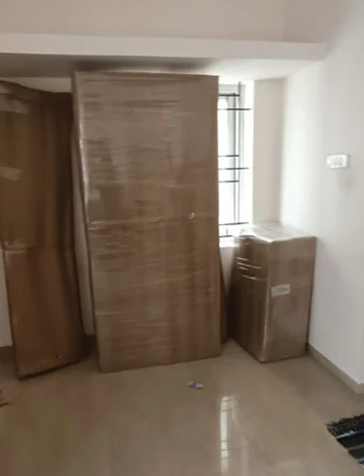 All Time Packers and Movers Erode team handling household goods